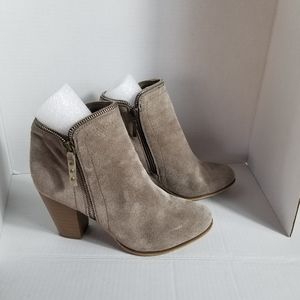 LIME LIGHT HEELED BOOTS WITH ZIPPERS SIZE 11 MOCK ZIPPER AROUND TOP